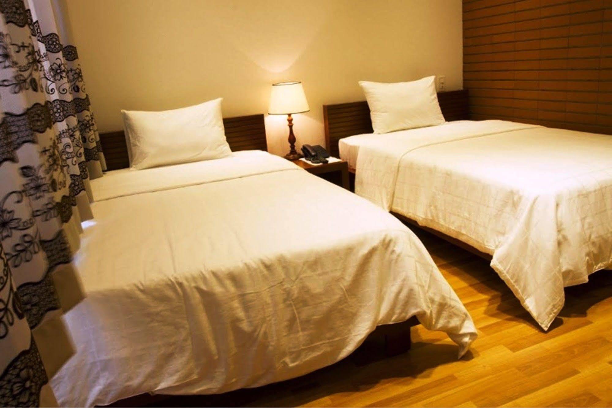 Anh Dao Mekong Hotel Can Tho Exterior photo