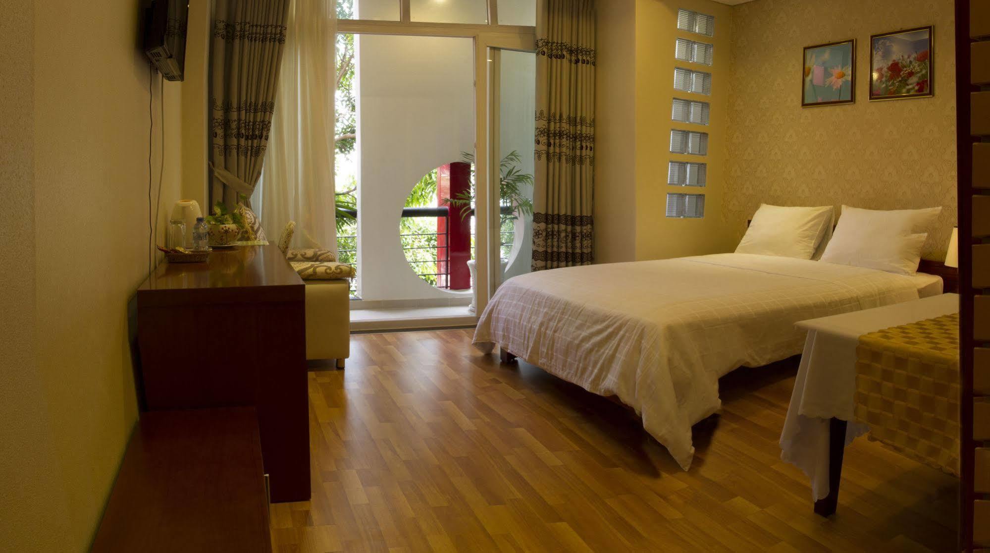Anh Dao Mekong Hotel Can Tho Exterior photo