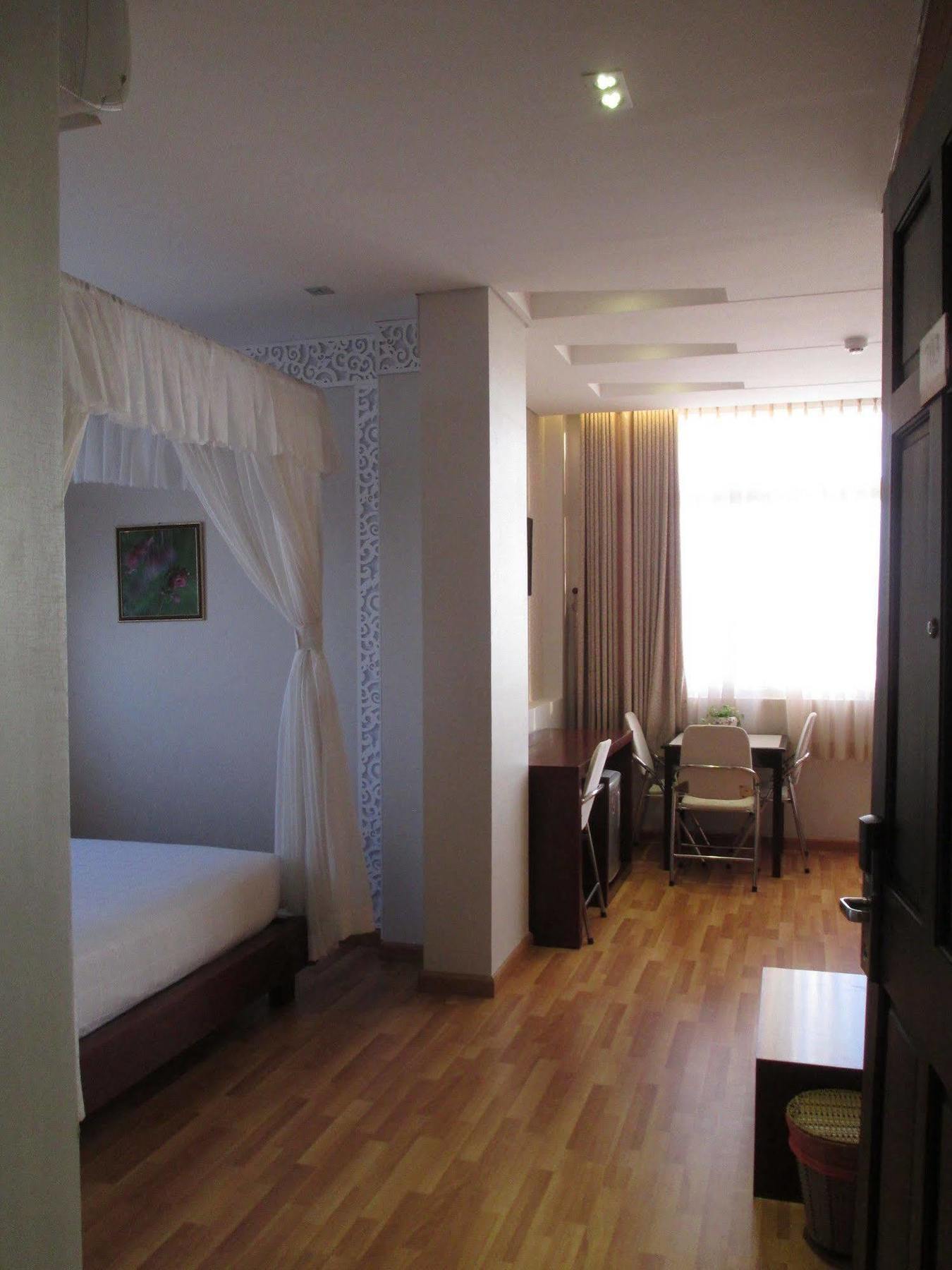 Anh Dao Mekong Hotel Can Tho Exterior photo
